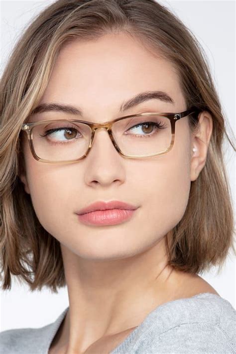 Rectangle Frame Fashion Glasses .